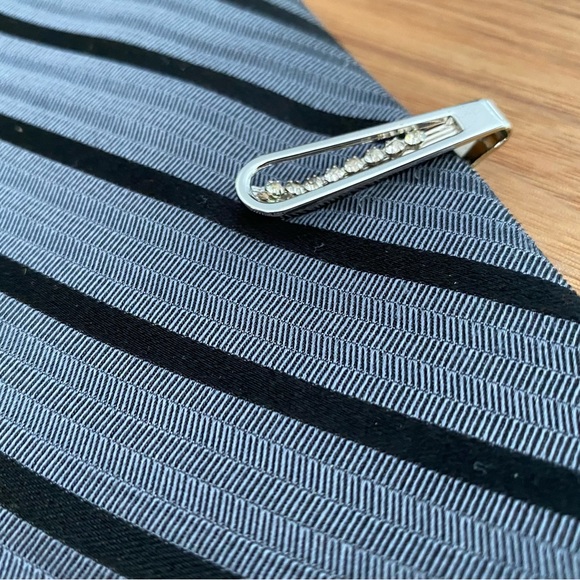 Très jolie pince à cravate - Picture 2 of 4